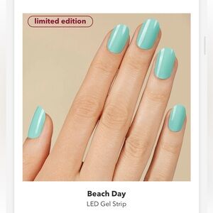 🩵Brand New Kleo Kolor LED Nail Strips~Beach Day Aqua Blue Green🩵